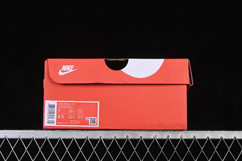 All categories Nk SB Dunk series Nk SB Dunk Low low-top sneakers Nike SB Dunk Low milk white red low-top casual sneakers IM6670-202